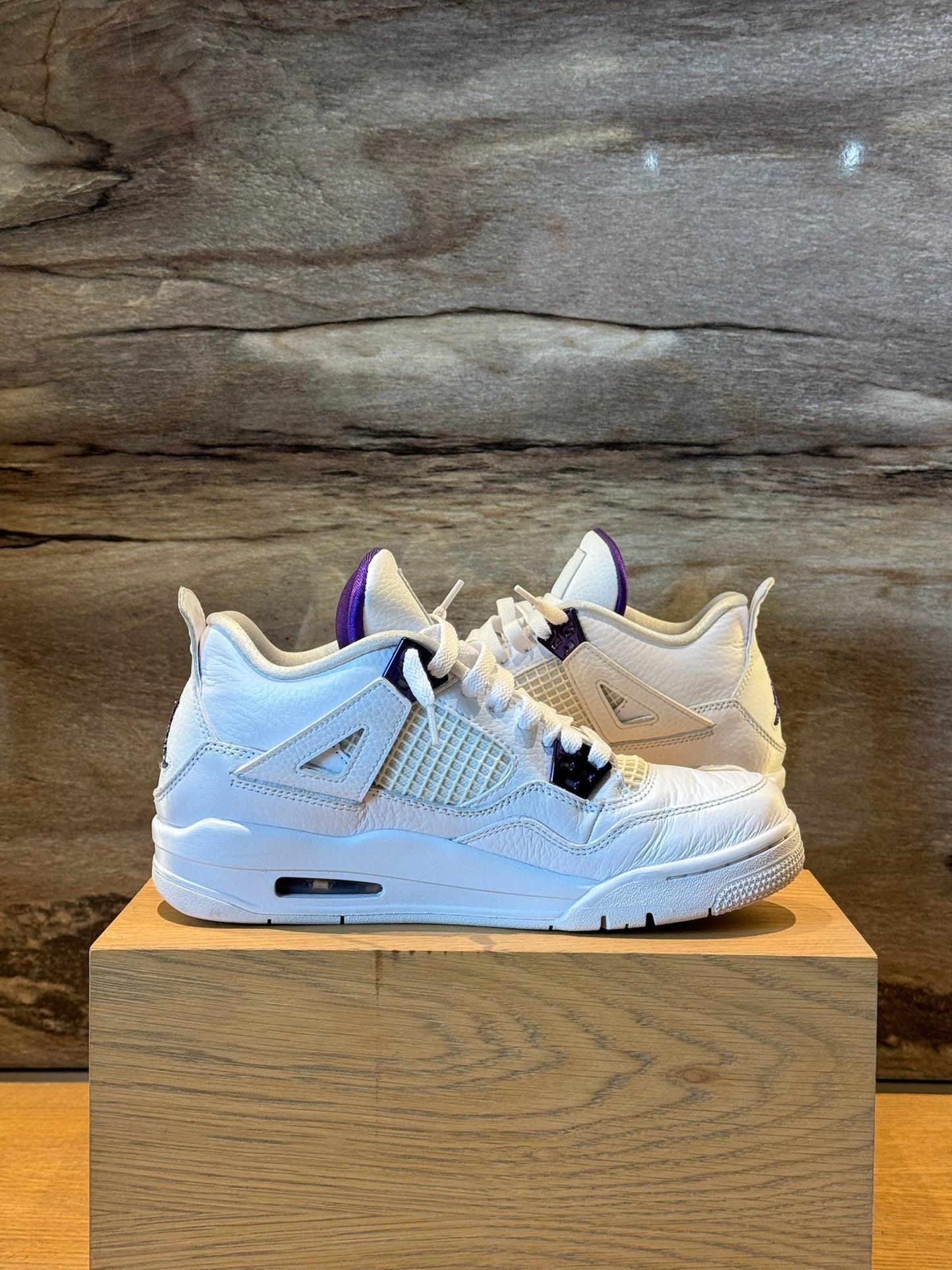 Air Jordan 4 Retro Metallic Purple 2020