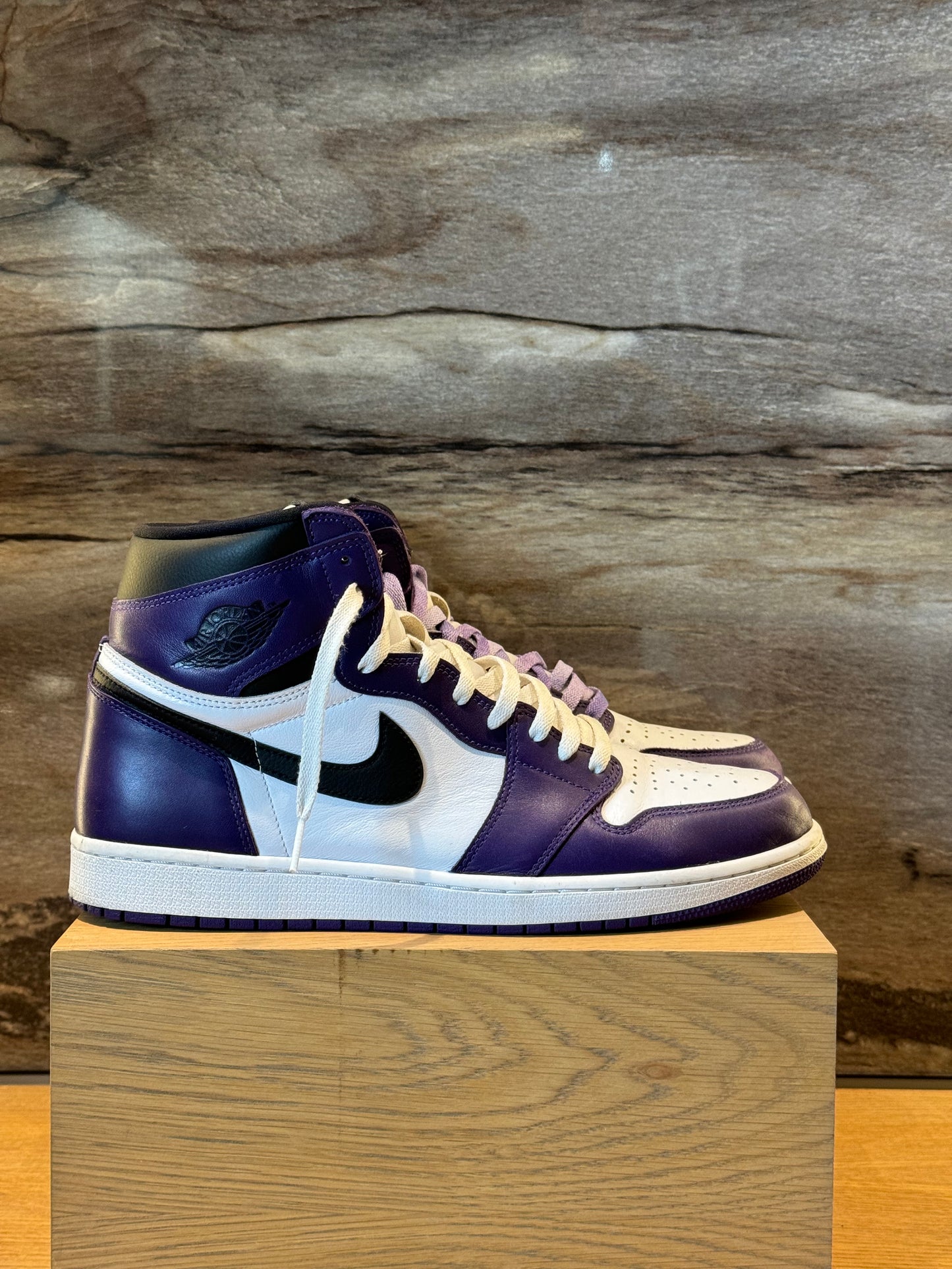 Air Jordan 1 High Court Purple