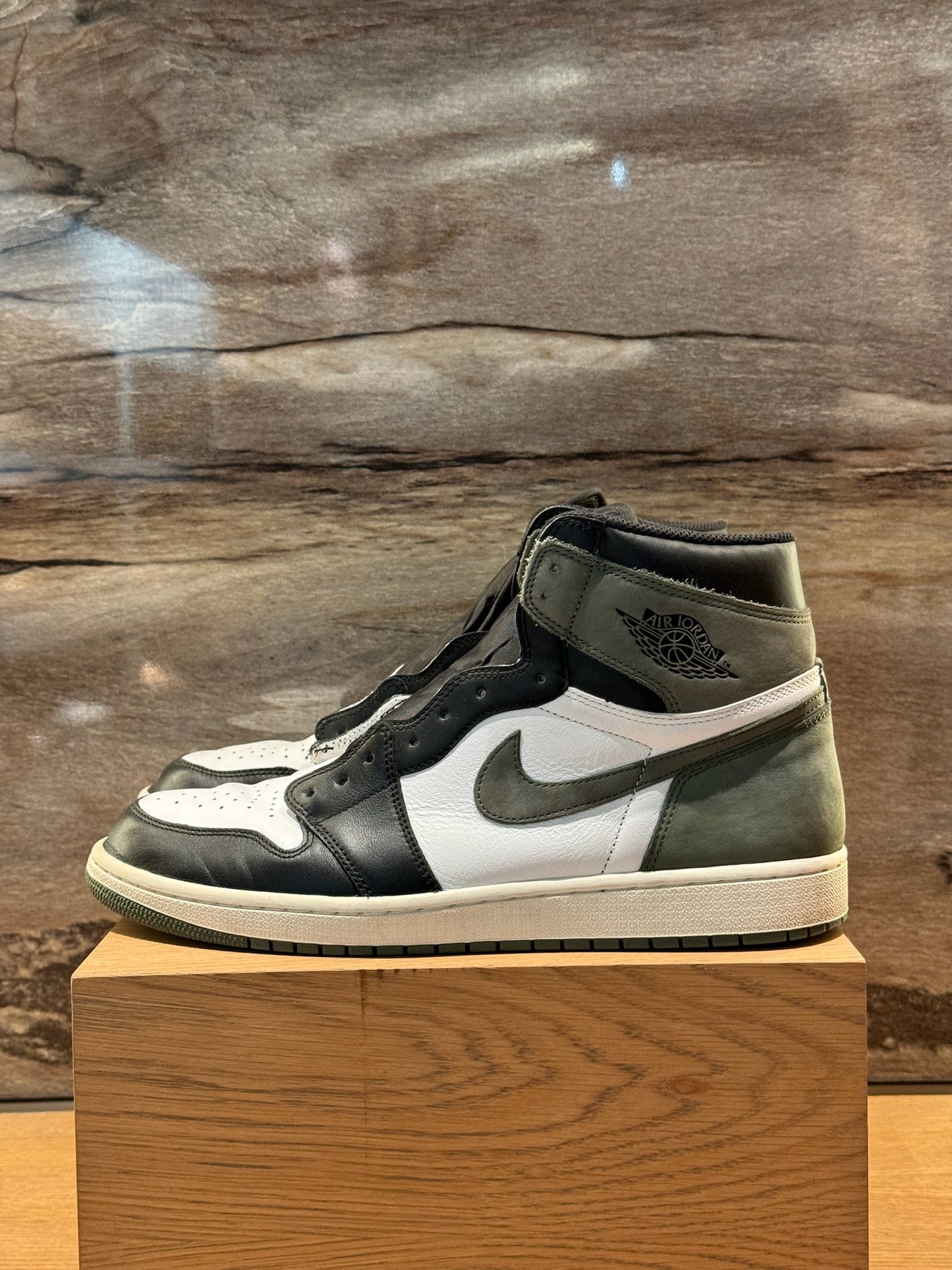 Air Jordan 1 High Clay Green 2018