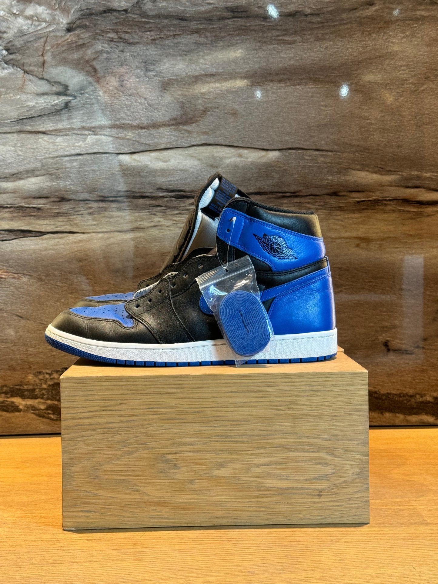 Air Jordan 1 High Royal