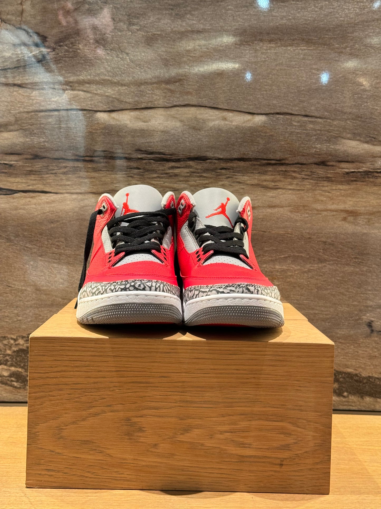 Air Jordan 3 SE Red Unite