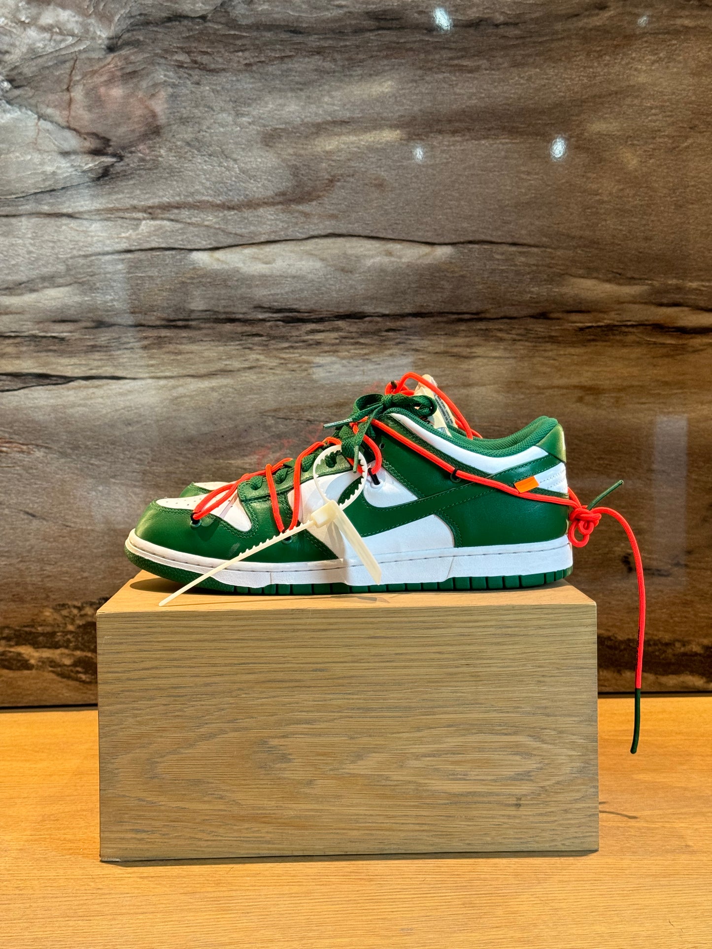 Off-White x Nike Dunk Low Pine Green