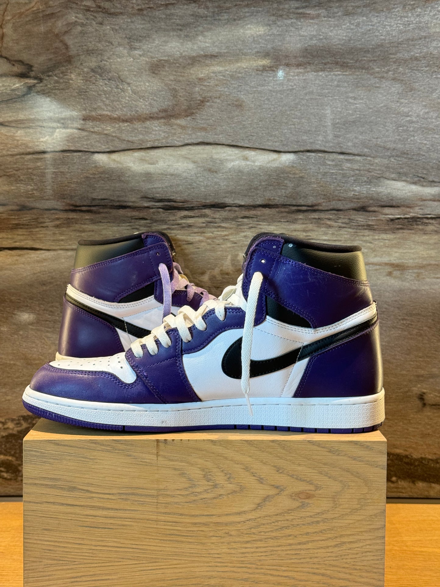 Air Jordan 1 High Court Purple