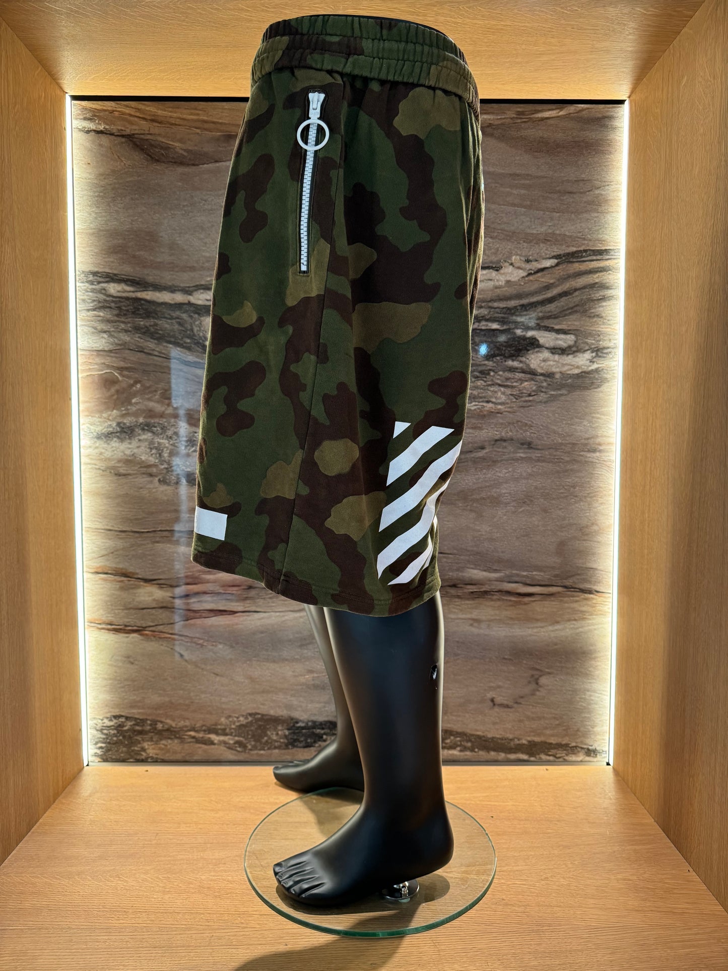 Off-White Short Camo