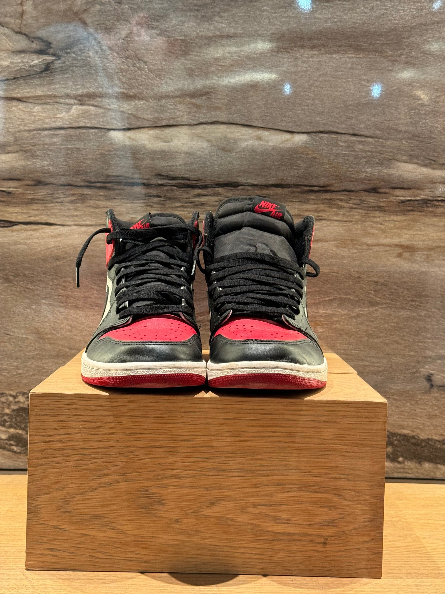 Air Jordan 1 High Bred Toe 2018