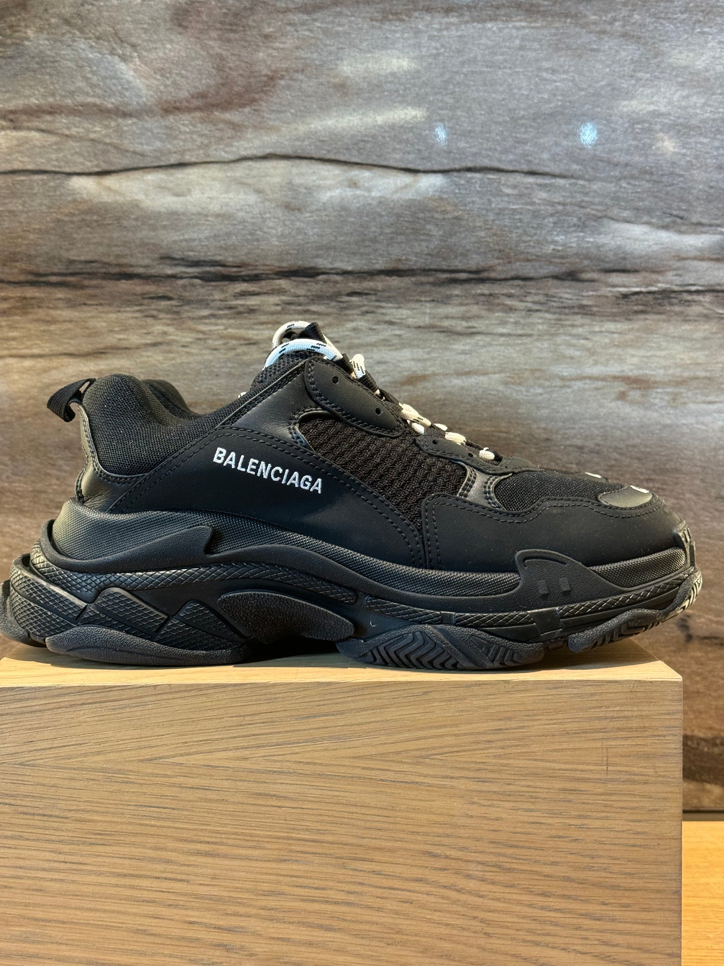 Balenciaga Sneakers Triple S Black