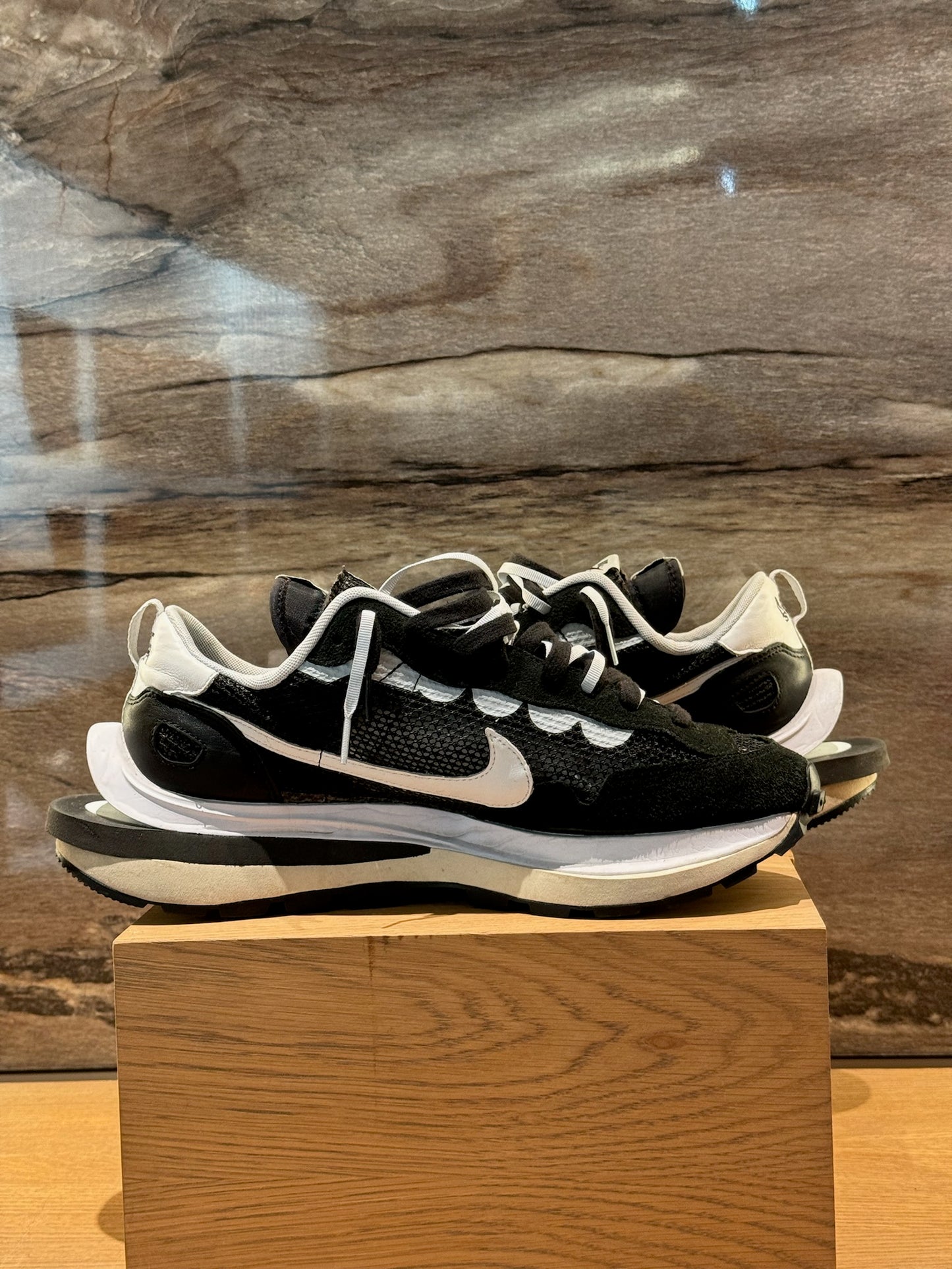 Sacai x Nike Vaporwaffle Black White